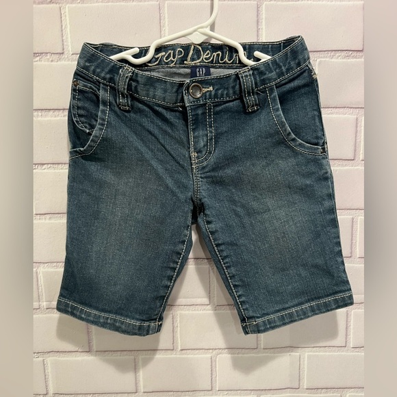 GAP DENIM little girls jean shorts/size 6 - Picture 3 of 5